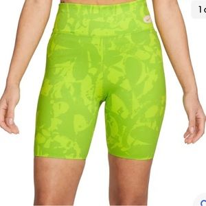 Nike One Luxe Training Shorts Large NWT